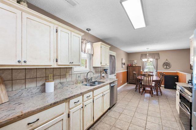 2676 ROUGHEDGE RD, Covington, TN 38019