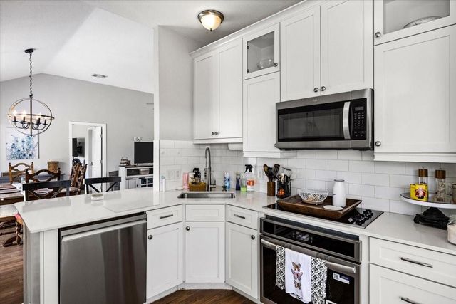 5213 Winding Brook Drive, Dickinson, TX 77539