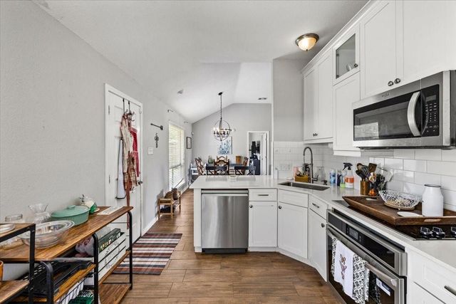 5213 Winding Brook Drive, Dickinson, TX 77539