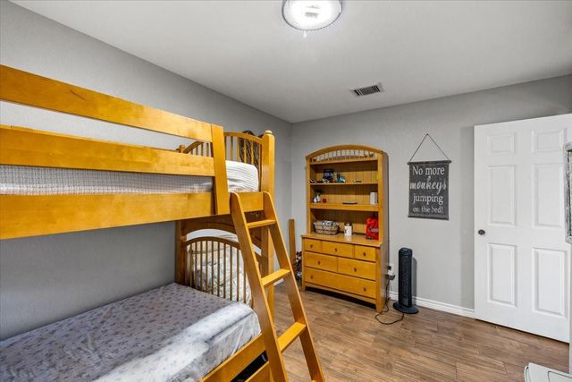 5213 Winding Brook Drive, Dickinson, TX 77539