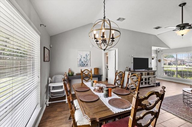 5213 Winding Brook Drive, Dickinson, TX 77539