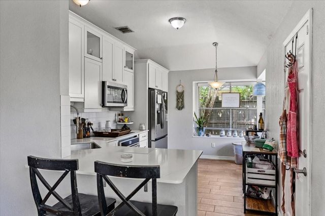 5213 Winding Brook Drive, Dickinson, TX 77539