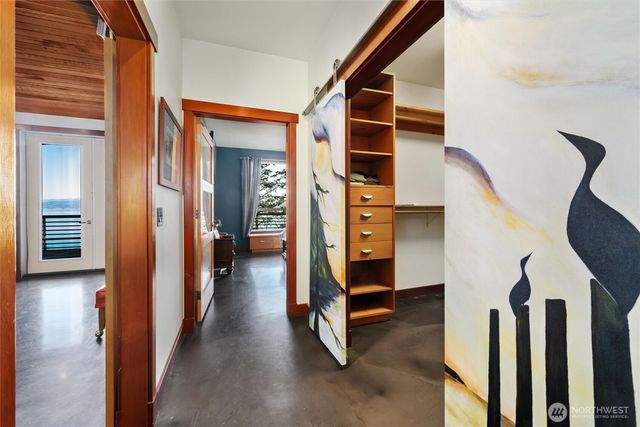 1822 Seacrest Drive, Lummi Island, WA 98262