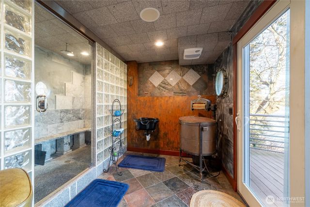 1822 Seacrest Drive, Lummi Island, WA 98262