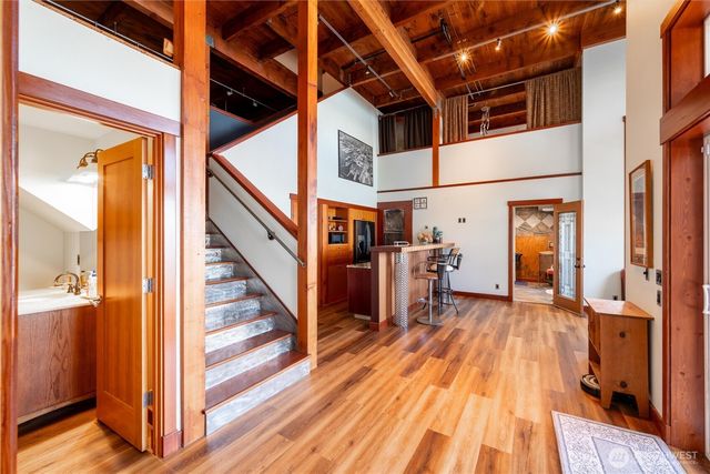 1822 Seacrest Drive, Lummi Island, WA 98262