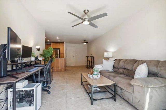 5585 E Pacific Coast Highway 132, Long Beach, CA 90804