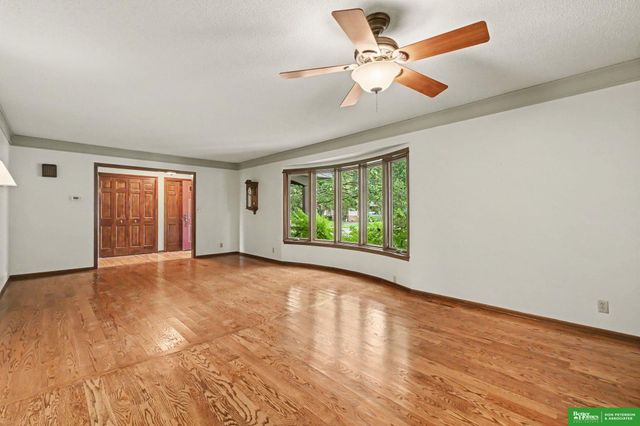 2012 Park Place Drive, Fremont, NE 68025