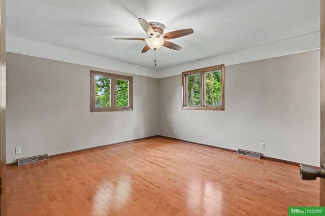 2012 Park Place Drive, Fremont, NE 68025