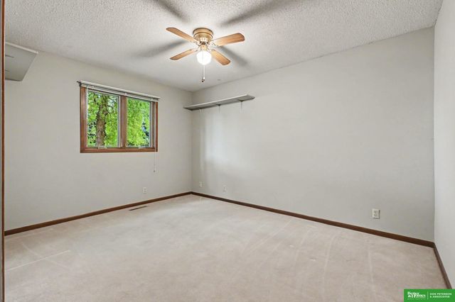 2012 Park Place Drive, Fremont, NE 68025