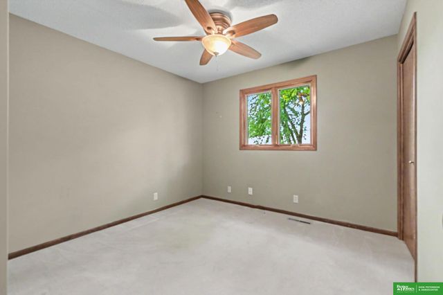 2012 Park Place Drive, Fremont, NE 68025