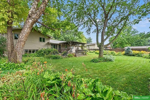 2012 Park Place Drive, Fremont, NE 68025