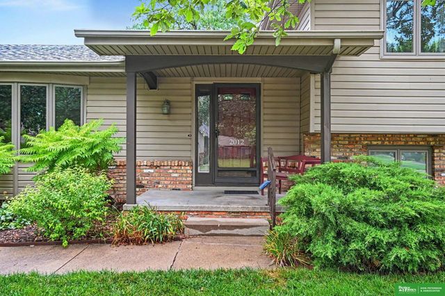 2012 Park Place Drive, Fremont, NE 68025