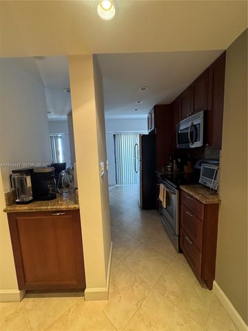 77 Crandon Blvd 9E, Key Biscayne, FL 33149