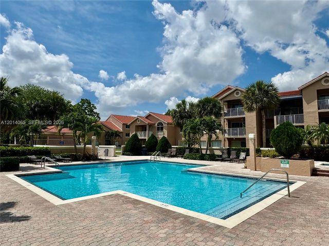 10450 SW 157th Ct 208, Miami, FL 33196