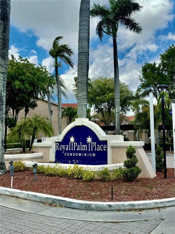 10450 SW 157th Ct 208, Miami, FL 33196