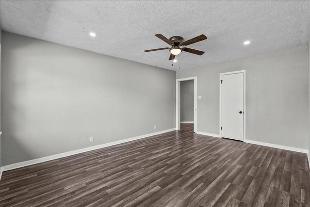 6410 Heron Drive, Houston, TX 77087