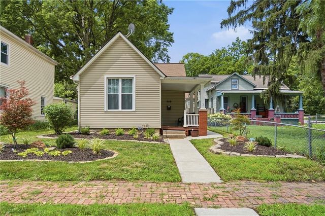 909 N Broadway Street, Leavenworth, KS 66048
