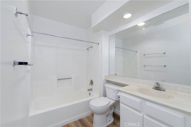 1119 Albany Street 226, Los Angeles, CA 90015