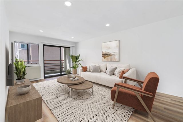 1119 Albany Street 226, Los Angeles, CA 90015