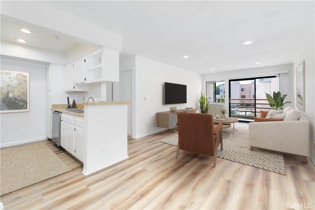 1119 Albany Street 226, Los Angeles, CA 90015