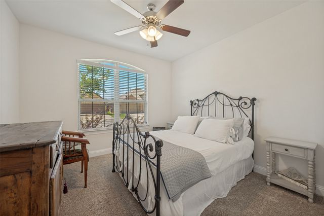 10121 Table Bluff Street, Aubrey, TX 76227