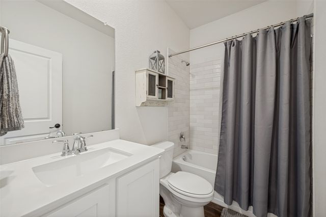10121 Table Bluff Street, Aubrey, TX 76227