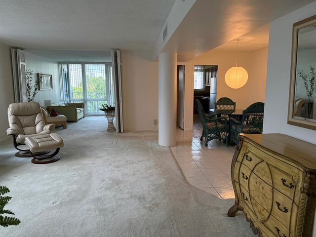 524 Orton Avenue 403, Fort Lauderdale, FL 33304