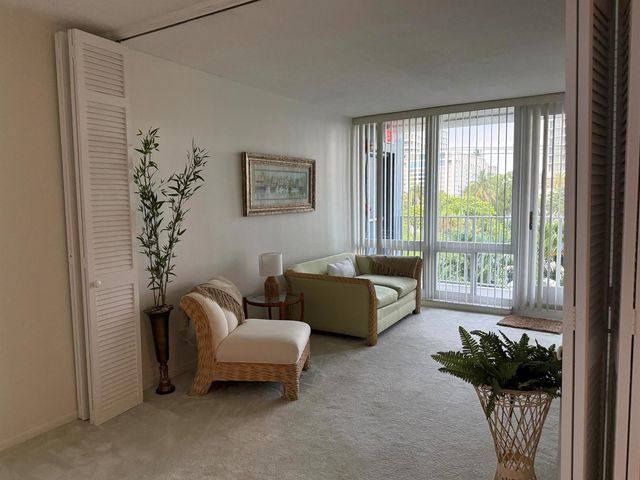 524 Orton Avenue 403, Fort Lauderdale, FL 33304