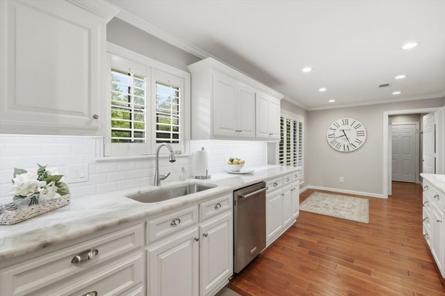 1000 Bert Drive, Arlington, TX 76012