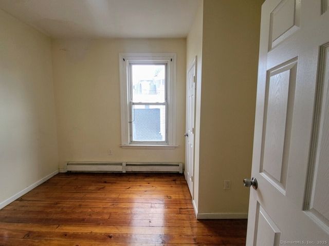 42 Madison Street, Hartford, CT 06106