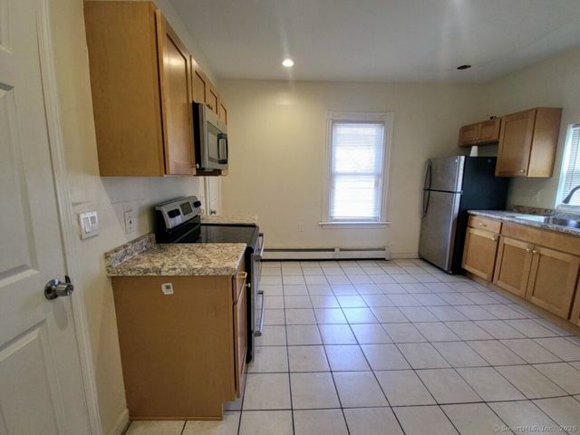 42 Madison Street, Hartford, CT 06106