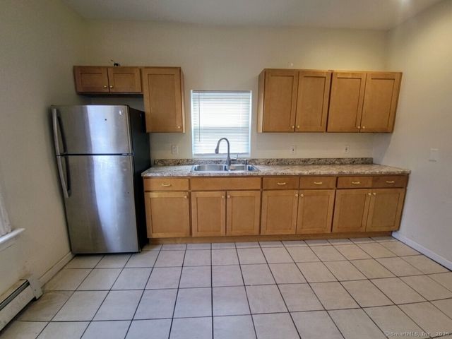 42 Madison Street, Hartford, CT 06106