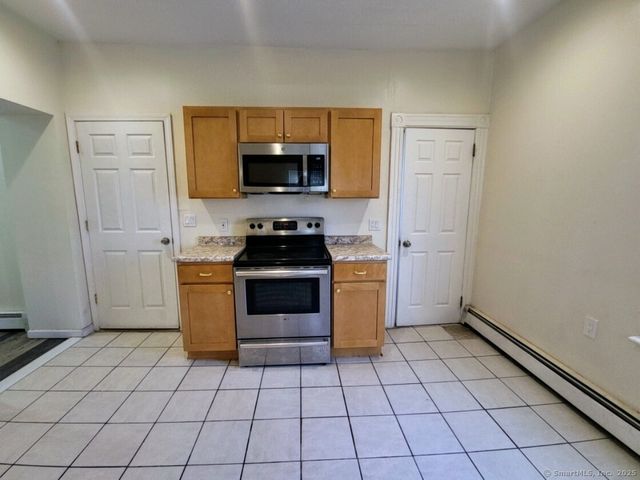 42 Madison Street, Hartford, CT 06106