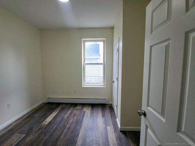 42 Madison Street, Hartford, CT 06106