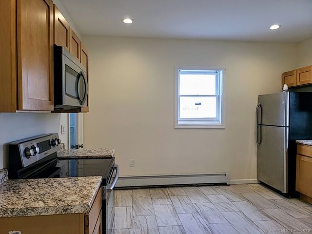 42 Madison Street, Hartford, CT 06106