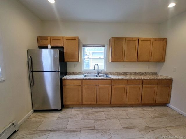 42 Madison Street, Hartford, CT 06106