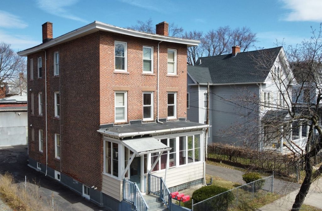 42 Madison Street, Hartford, CT 06106