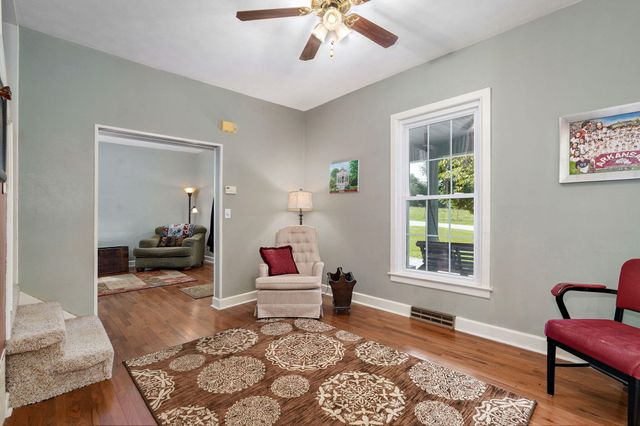 3060 W Ellison Drive, Springfield, MO 65810