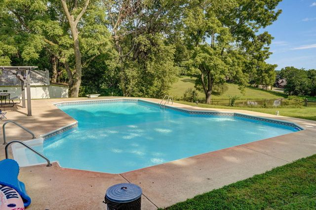 3060 W Ellison Drive, Springfield, MO 65810