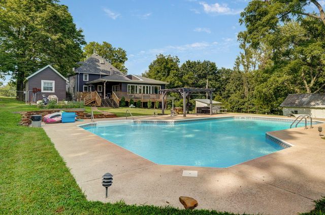 3060 W Ellison Drive, Springfield, MO 65810