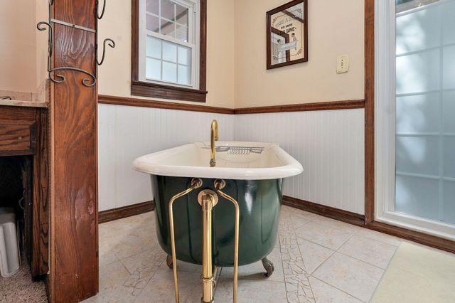 3060 W Ellison Drive, Springfield, MO 65810