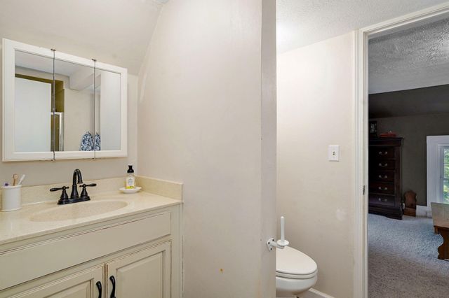 3060 W Ellison Drive, Springfield, MO 65810