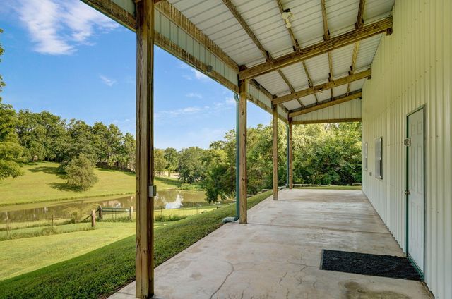 3060 W Ellison Drive, Springfield, MO 65810