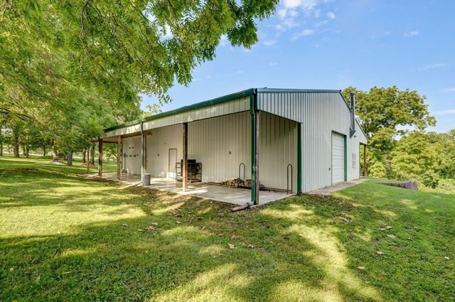 3060 W Ellison Drive, Springfield, MO 65810