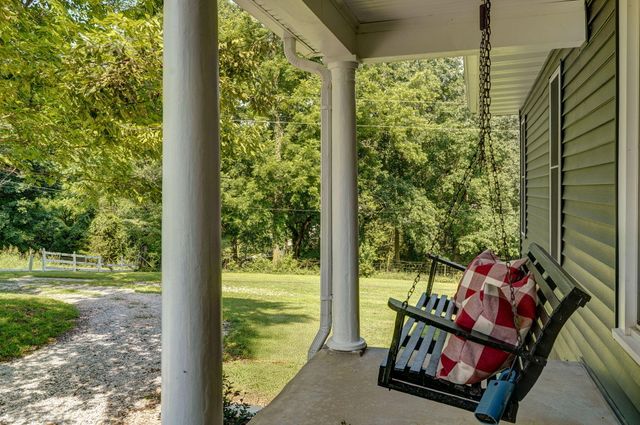 3060 W Ellison Drive, Springfield, MO 65810