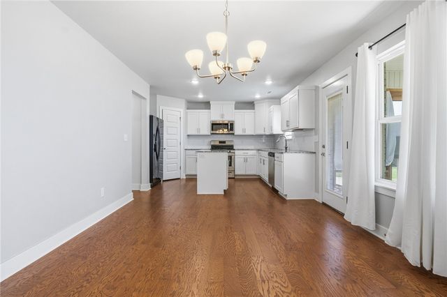 307 Phyllis Farm Road, Prairie Grove, AR 72753