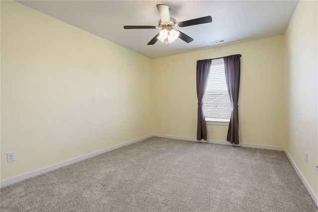 307 Phyllis Farm Road, Prairie Grove, AR 72753