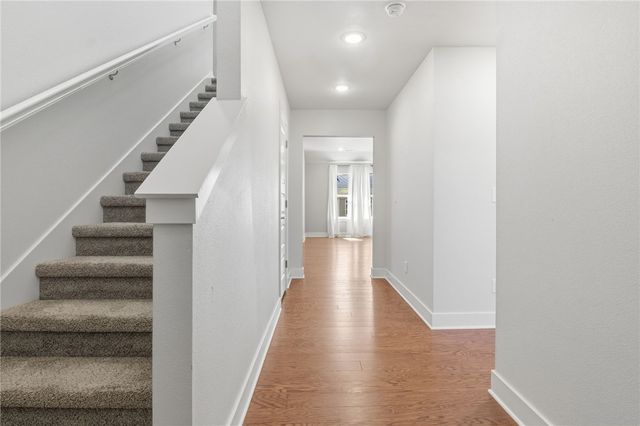 307 Phyllis Farm Road, Prairie Grove, AR 72753