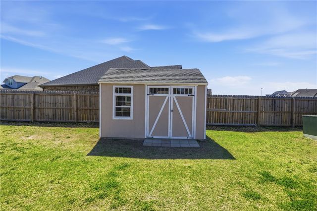 307 Phyllis Farm Road, Prairie Grove, AR 72753