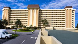 4750 COVE CIRCLE 706, St Petersburg, FL 33708